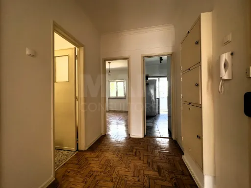 Apartamento T2 no Lumiar | Ameixoeira a 800m da estação do metro da Ameixoeira