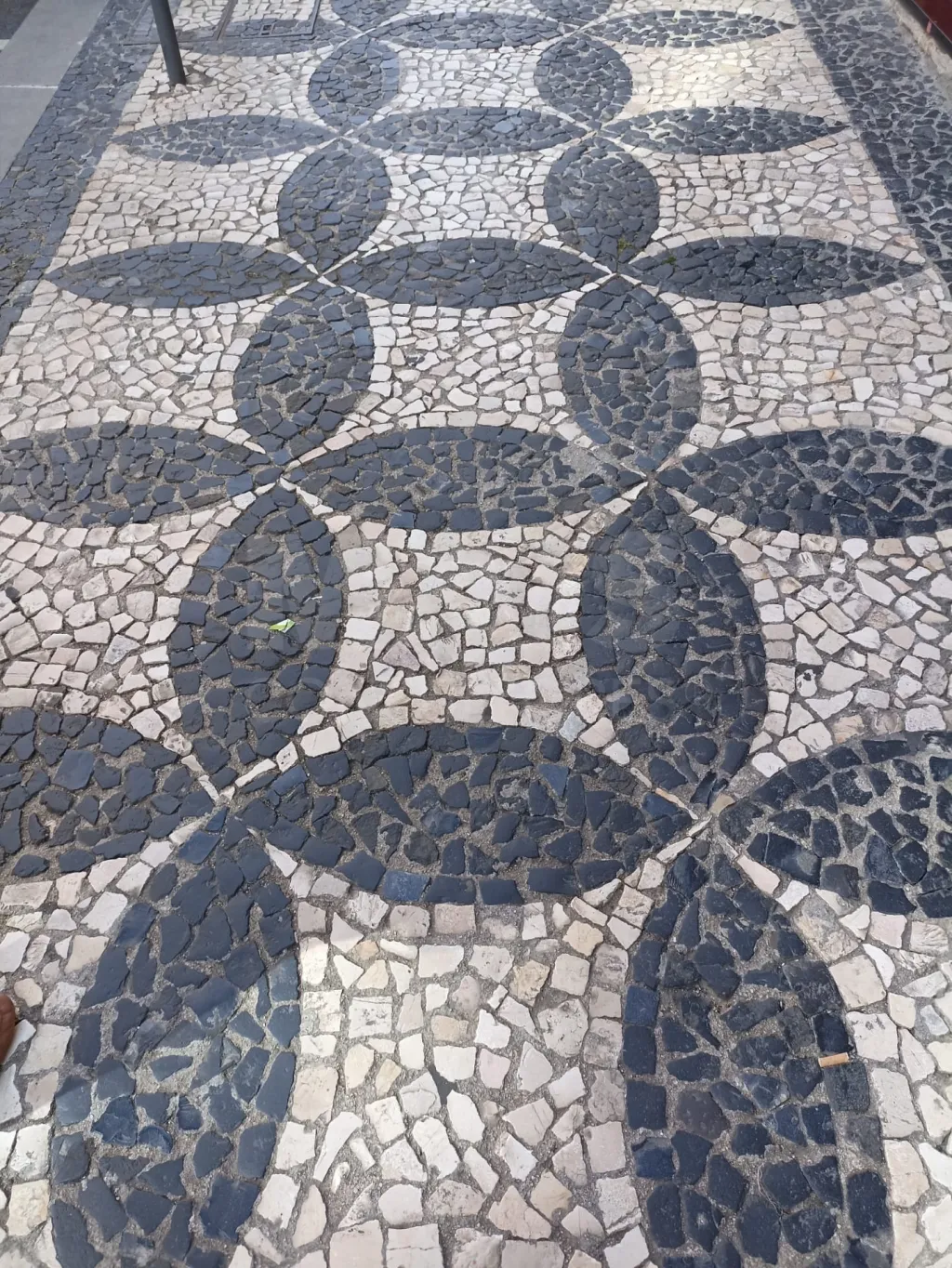 T6 com 130m2 Vista Rio à Rua da Junqueira - Belém