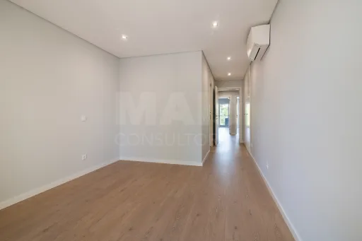 3-Bedroom Apartment at Quinta da Marianas