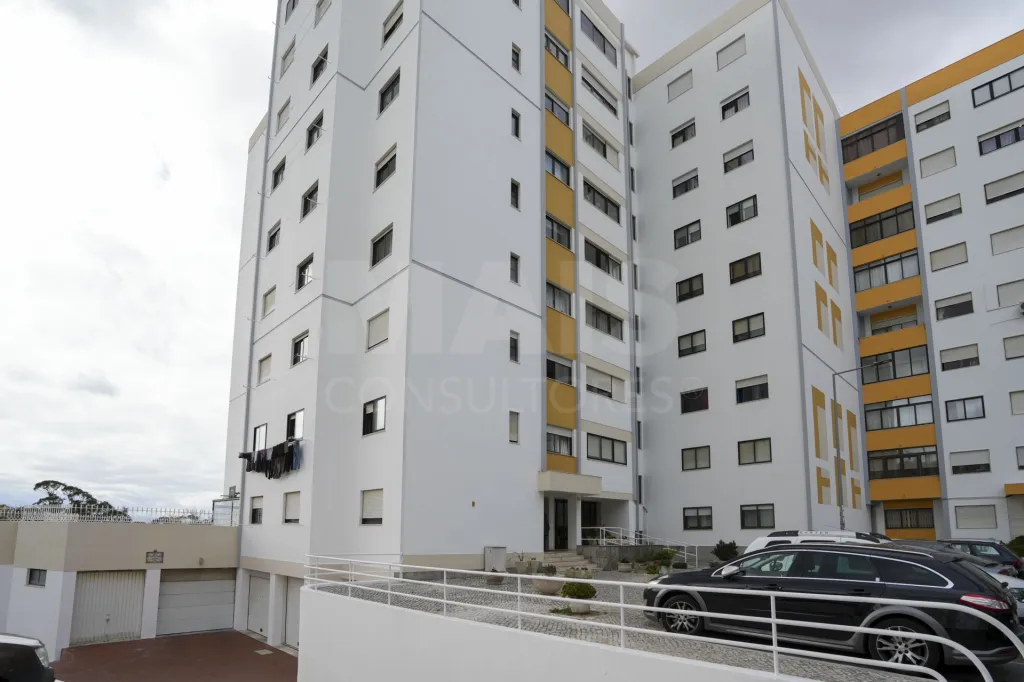 Apartamento T4  Massamá na Praceta Cesário Verde