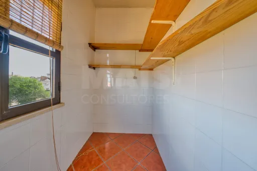 Moradia T4 Bi Familiar no Couço