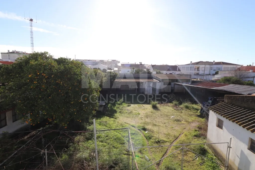 Moradia T3 Isolada com Sótão em Salvaterra de Magos