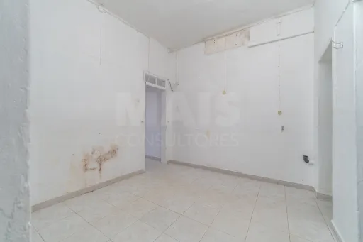 Moradia T1 para remodelação total em Benavente