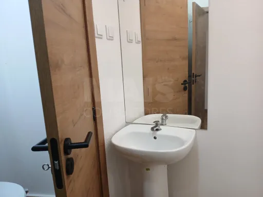 Moradia T8 em Santiago do Cacém – Ideal para Empresas