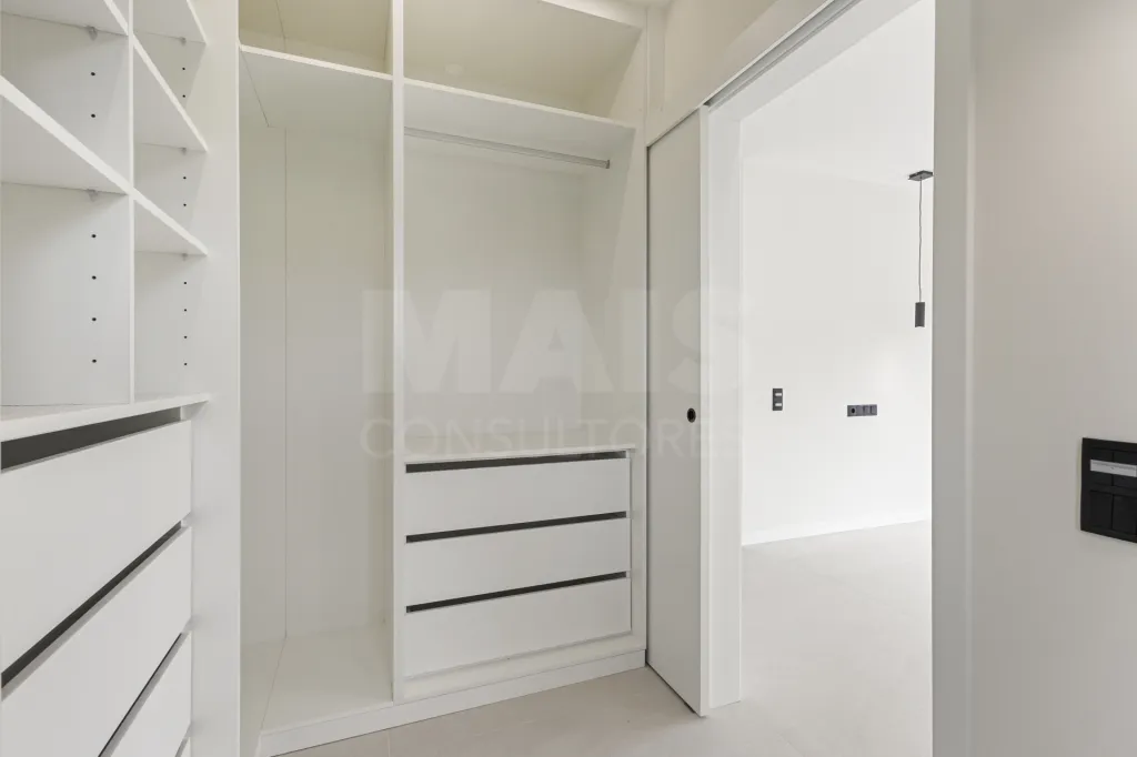 Moradia T3+1 NOVA com piscina em terreno de 2098m2