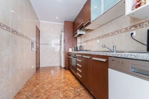Apartamento T3 com 2 varandas no Bom Retiro, Vila Franca de Xira