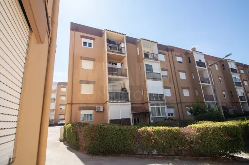 Apartamento T2 no Carregado