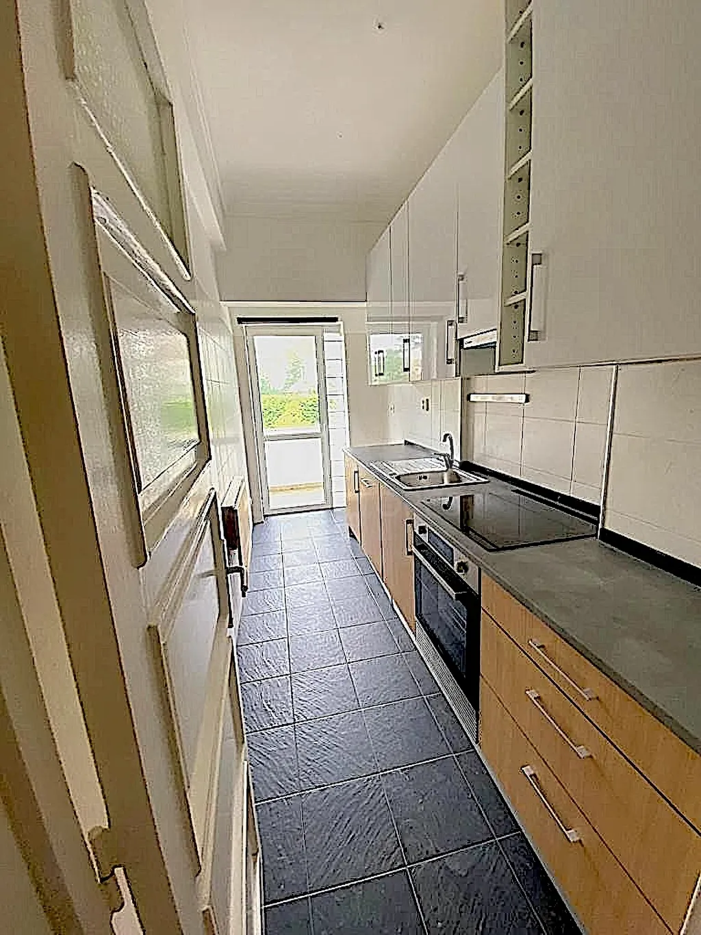 T1 Dafundo com Varanda Zona Ribeirinha