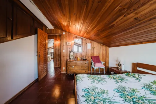 Moradia Isolada T7 no Bombarral | Espaço, Tranquilidade e Proximidade do Centro 🏡