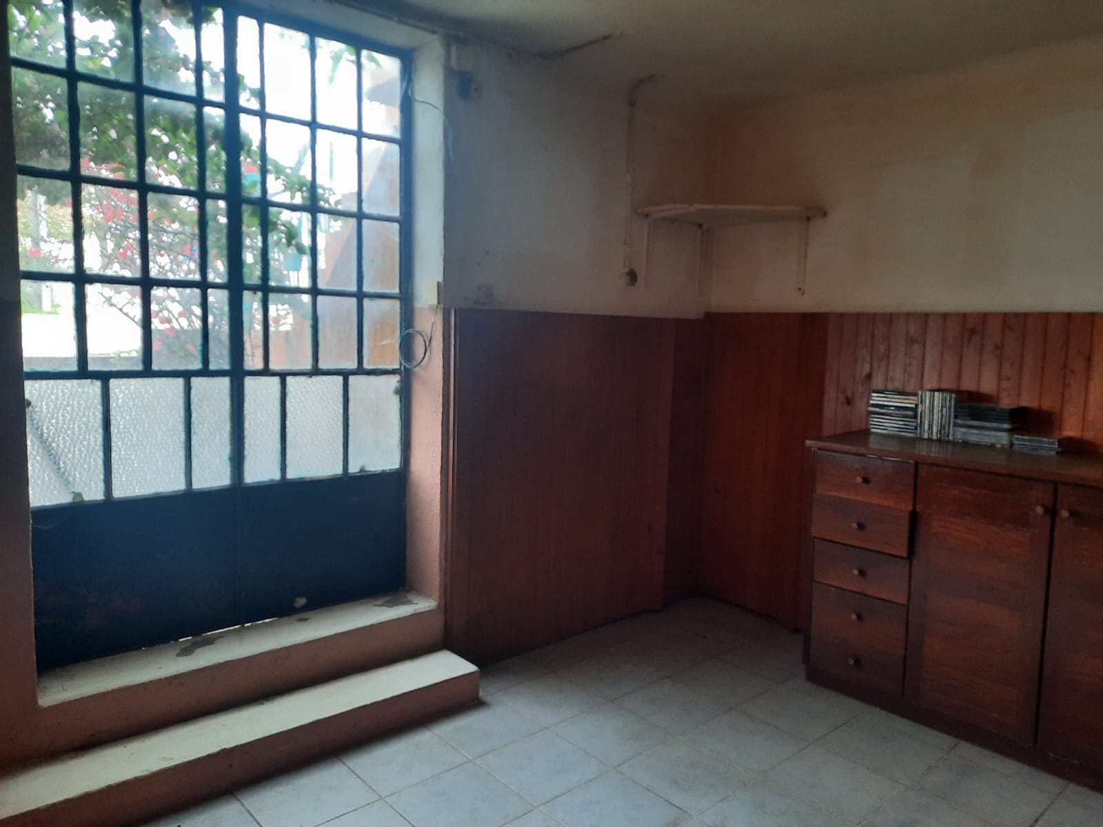 6-bedr. house with store and 4.600 m2 plot.Ferreira Zêzere- Chãos