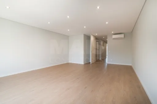 3-Bedroom Apartment in Quinta das Marianas