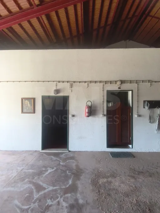 Propriedade com Piscina e Instalações Equestres – Um Refúgio Tranquilo com Potencial de Expansão