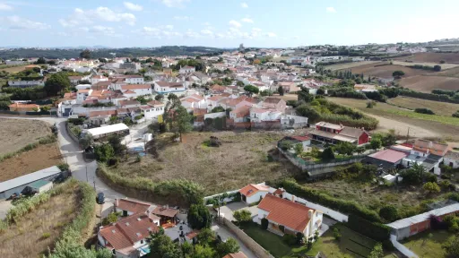 Building plot 1 - Marteleira (center)
