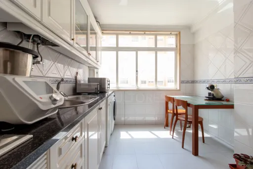 Apartamento T2 | Avenida de Fitares  - Rinchoa – Rio de Mouro - Sintra