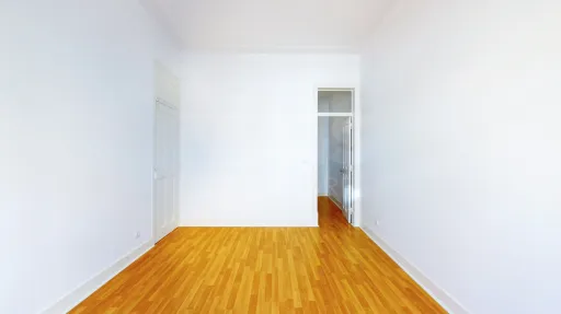 Apartamento T1+1 na Penha de França