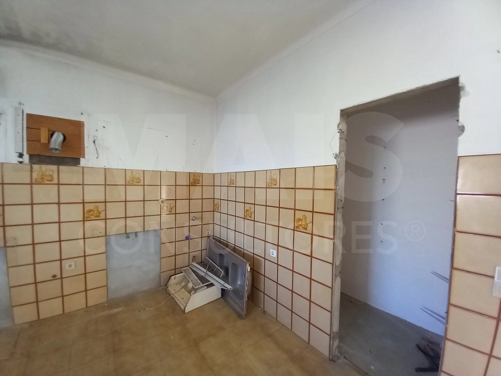 Moradia Bi Familiar com entradas independentes