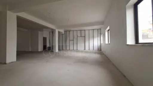 Loja para Transformação em Apartamento T3+1