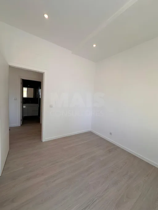 T2 Novo  junto ao Rio nos Afonsoeiros, Montijo