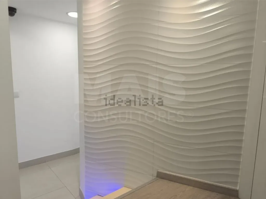 Clínica de Medicina Estética em Saldanha com Garagem