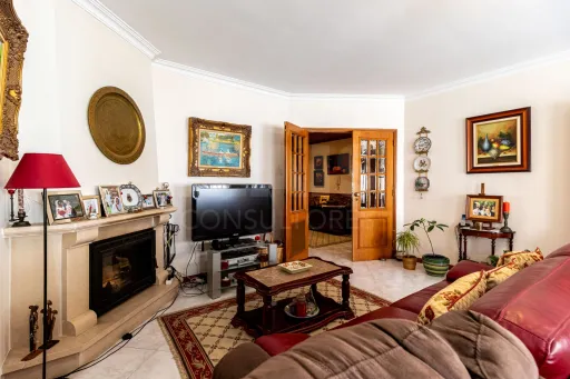 Apartamento T2 Av. de Fitares - Rinchoa - Rio de Mouro -Sintra