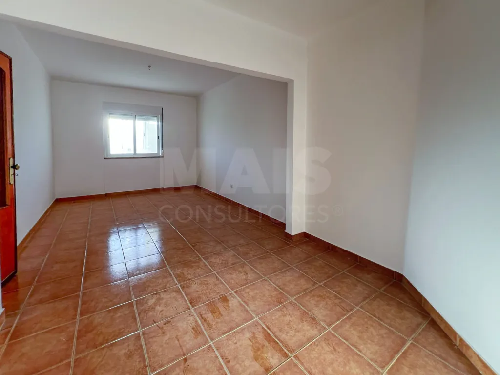 Apartamento T1 Em Santa Iria de Azoia