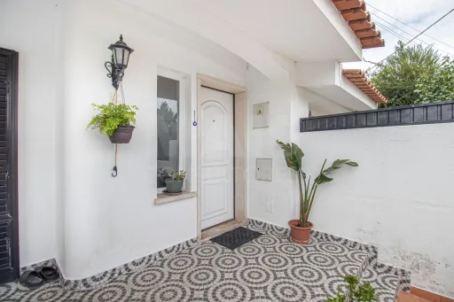 🏠 Moradia Geminada T3+1 com Piscina em Alcabideche ☀️🌴