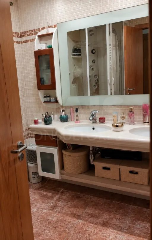 Premium 3-Bedroom Apartment with Two Enclosed Garages | 219 sq ft | Colinas do Cruzeiro