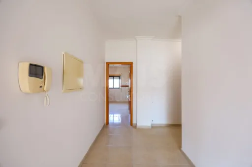 Apartamento T3 com Garagem na Lapa – Torres Novas