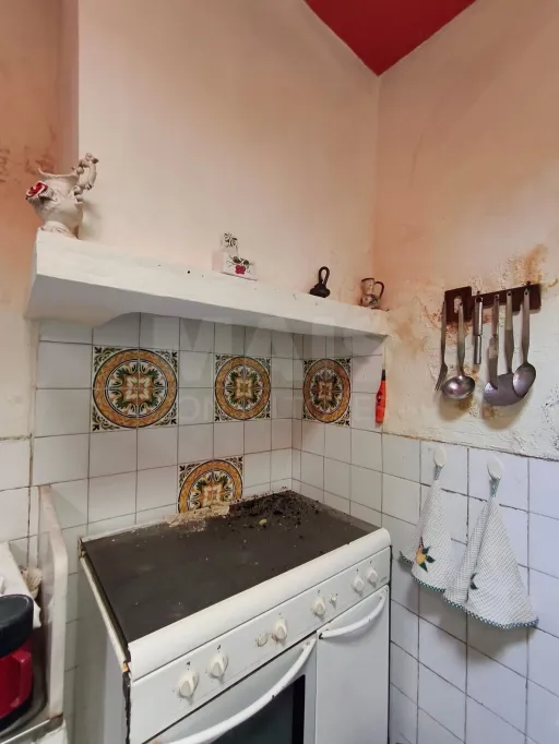 Moradia em Sacavém para remodelação total