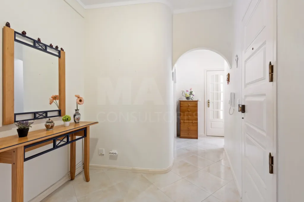 2 bedroom apartment in the center of Peniche