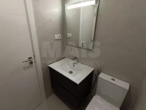 T2 Refurbished Damaia de Cima