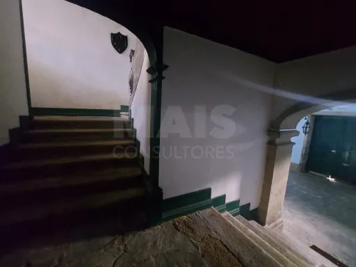 Casa Senhorial com Brazão em Coja- Arganil.