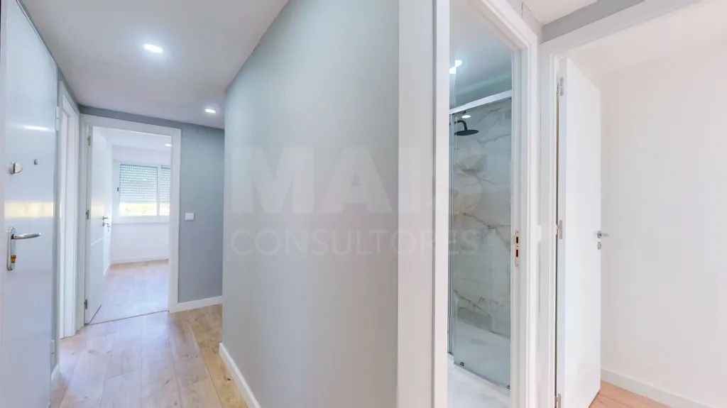 Apartamento T3 remodelado em Pombais - Patameiras Odivelas