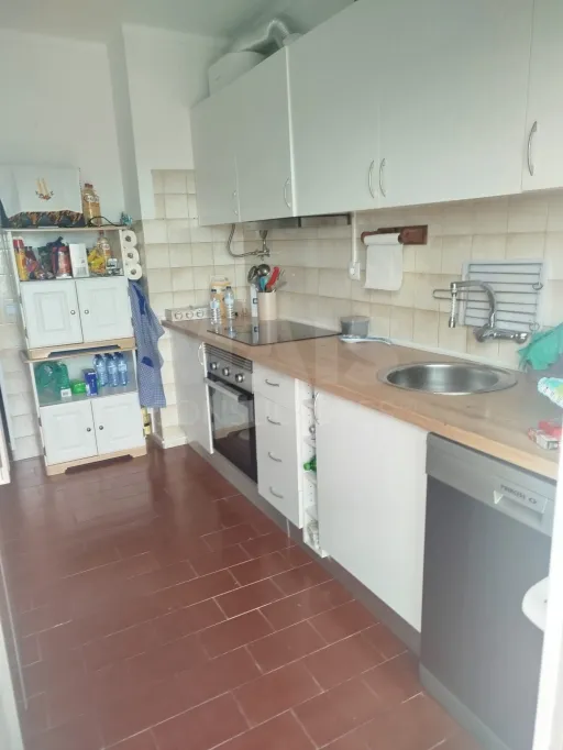 Renovated 2-Bedroom Apartment with Balcony and Ocean View in Peniche