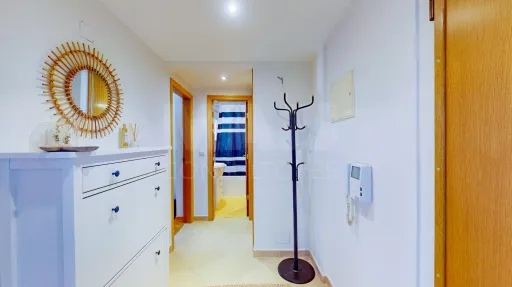 Apartamento T1 com elevador - Monte Abraão