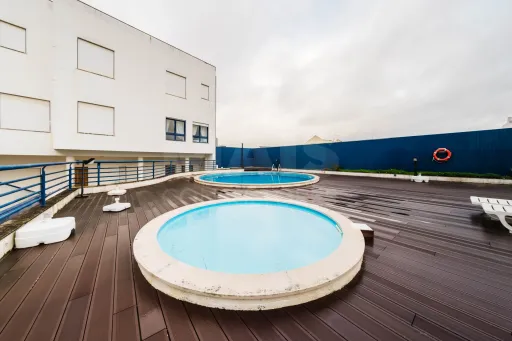 Apartamento T3 Duplex | Piscina | Bombarral Centro