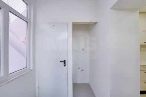 Apartamento T3 Renovado na Cova da Piedade