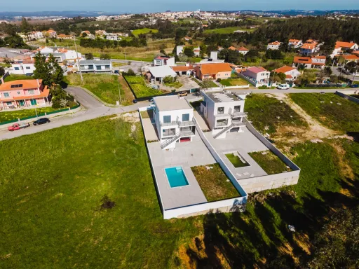 Moradia T3+1 | Piscina | Garagem | Caldas da Rainha