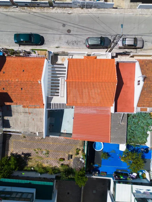 Moradia Térrea T3 com sótão aproveitado , estacionamento e espaço exterior
