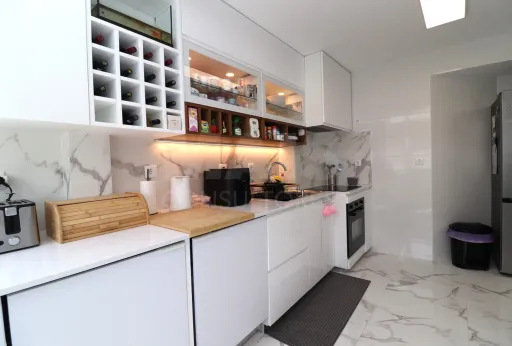 Fully Renovated 3-Bedroom Apartment on the 3rd Floor in Samora Correia