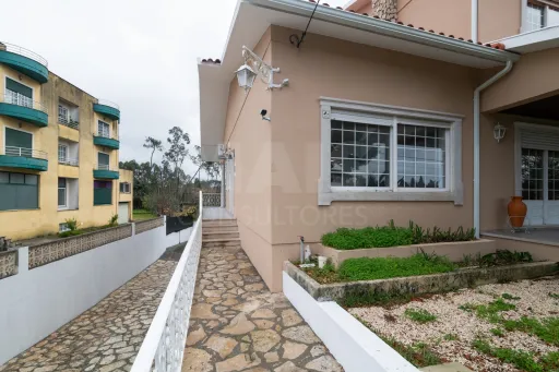 Moradia T5 Pombal Meirinhas Leiria