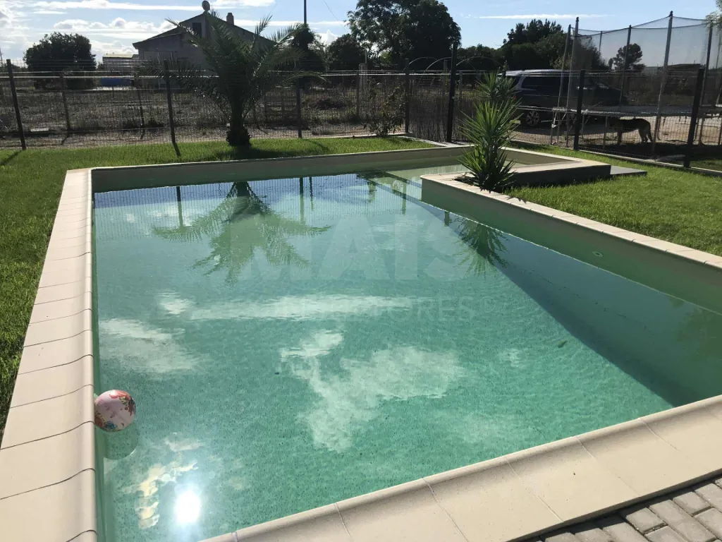 Quinta com moradia T4, piscina e anexos a 35 mint de Lisboa
