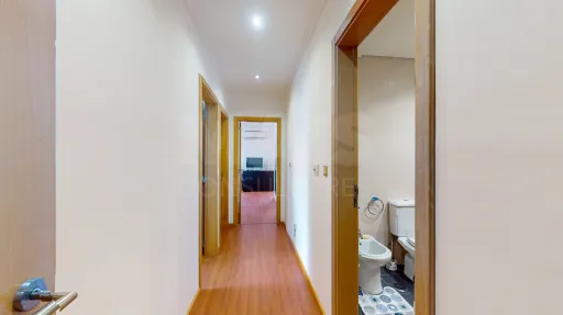 Apartamento T3 com garagem e arrecadação - Caneças