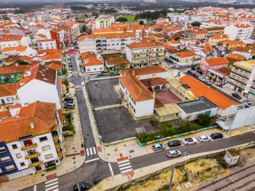 Apartamento T2 com Parqueamento em localização central – Caldas da Rainha