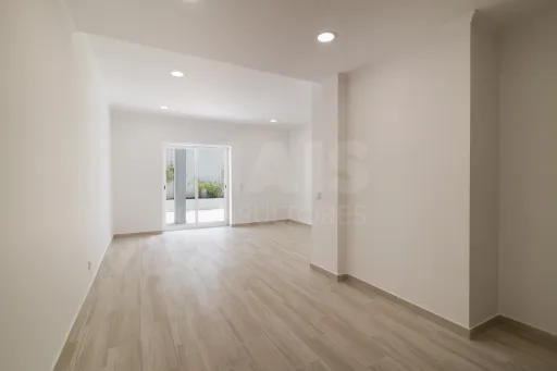 Moradia Isolada T4 Renovada — Abuxarda / Alvide, Cascais
