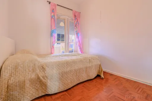 Apartamento T2 na Póvoa de Santo Adrião, Odivelas.