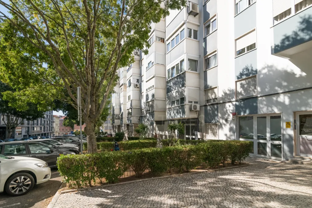 T3 Remodelado em Benfica