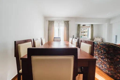 Apartamento T4 no centro das Caldas da Rainha