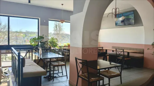Trespasse | Rest. / Café em Pleno Funcionamento (Centro - Lourinhã)