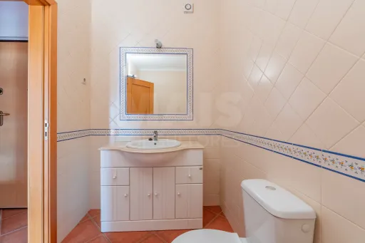 Apartamento T2 em Salvaterra de Magos com elevador, parqueamento e arrecadação